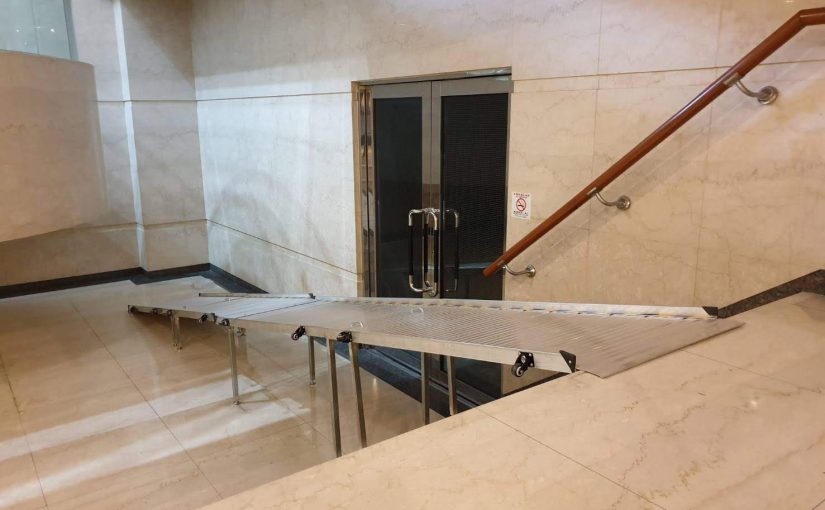 輪椅斜坡板組合式