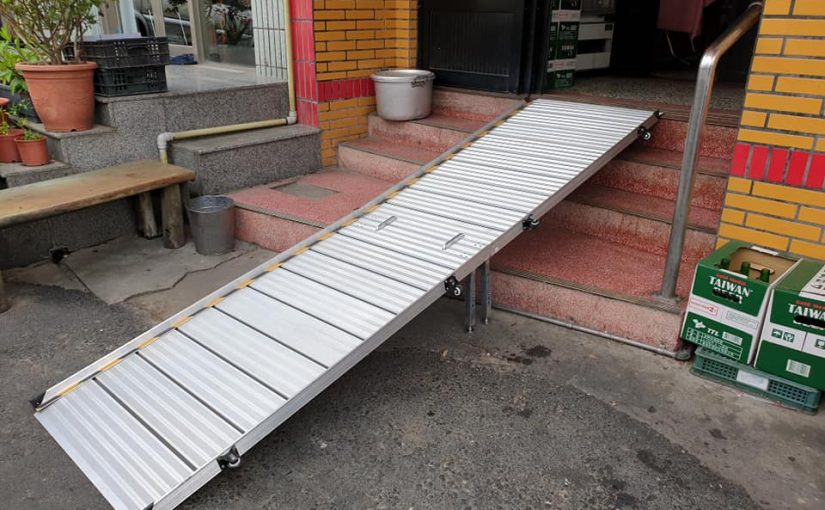 活動式輪椅斜坡板 326公分