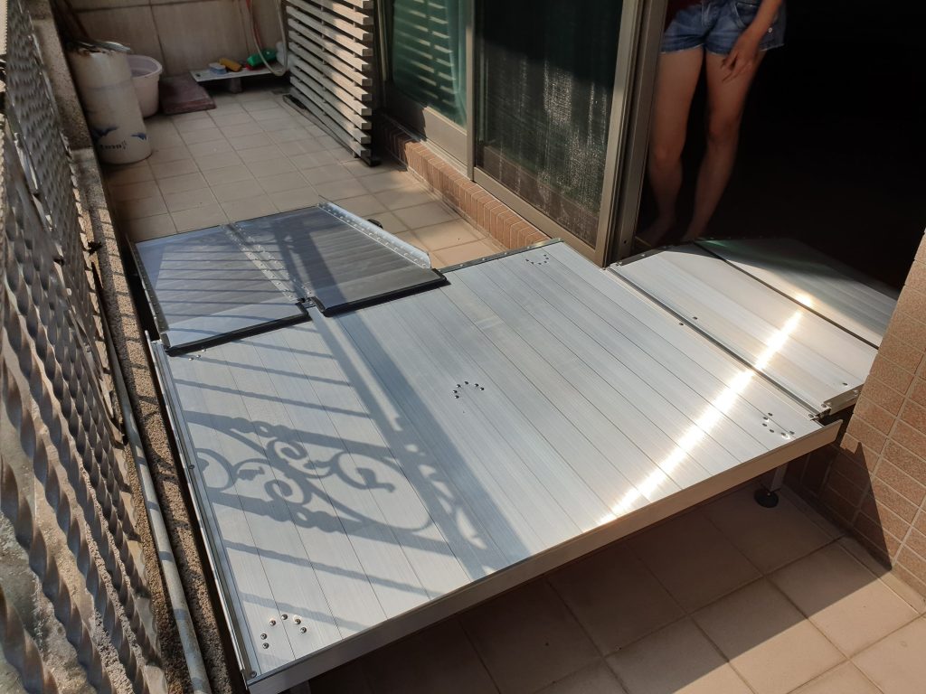 Aluminum alloy platform with Ramps