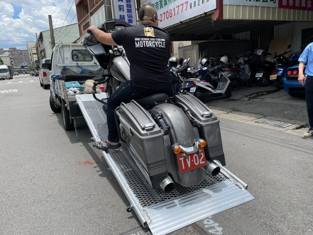 Motorcycle loading ramps ultimate test