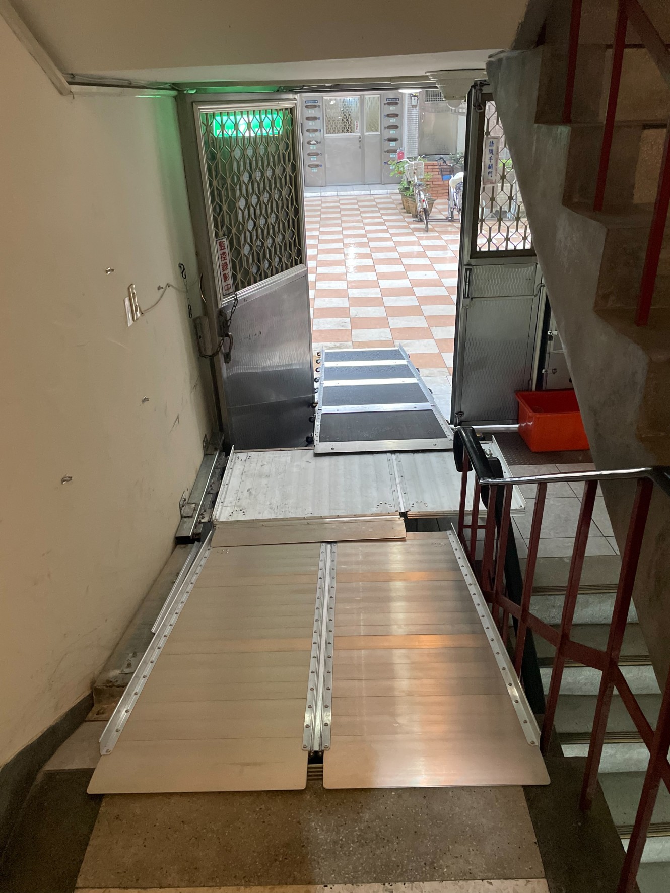 多款輪椅斜坡板合併使用