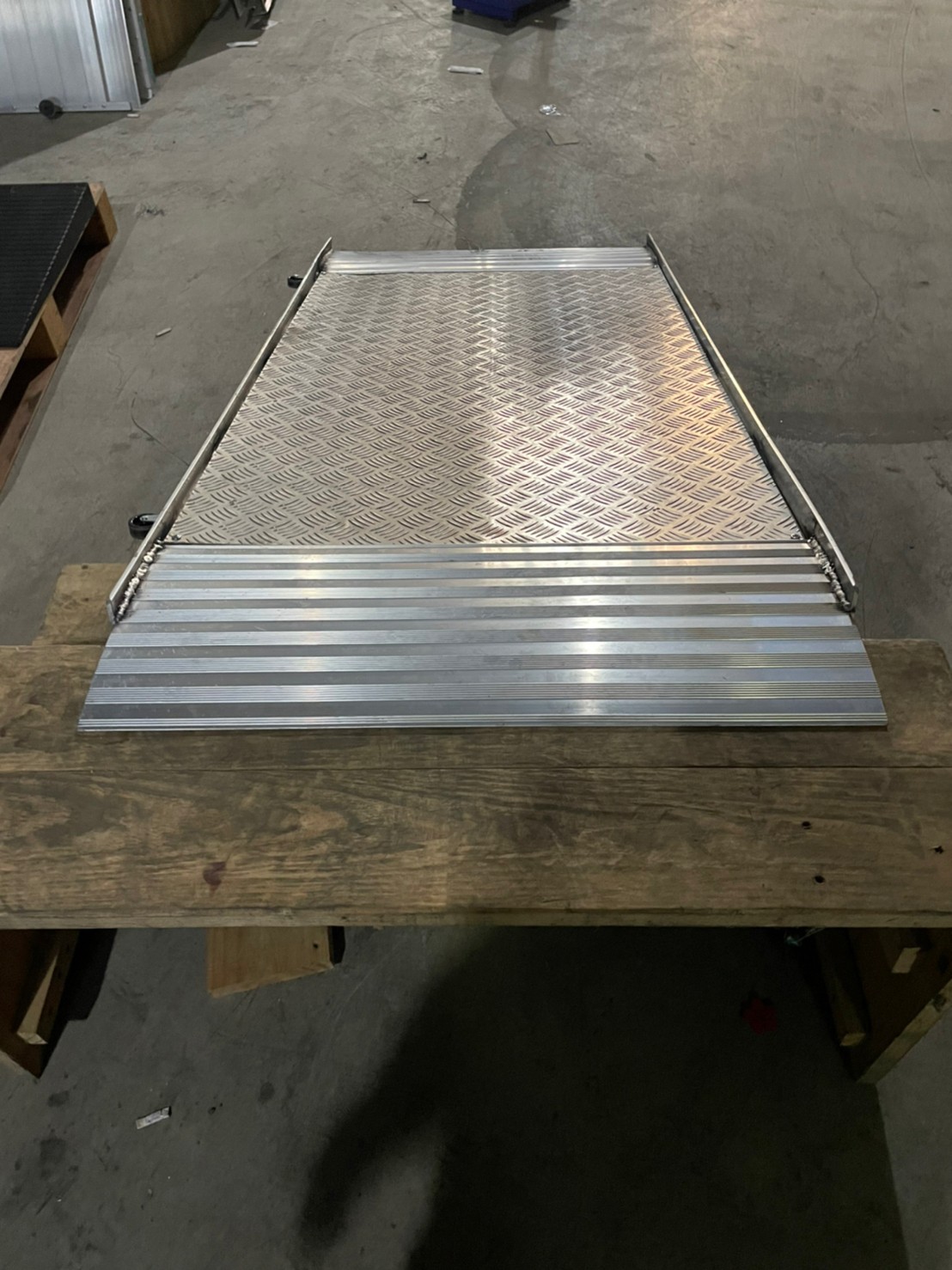 Heavy goods Ramps made of lightweight aluminum alloy