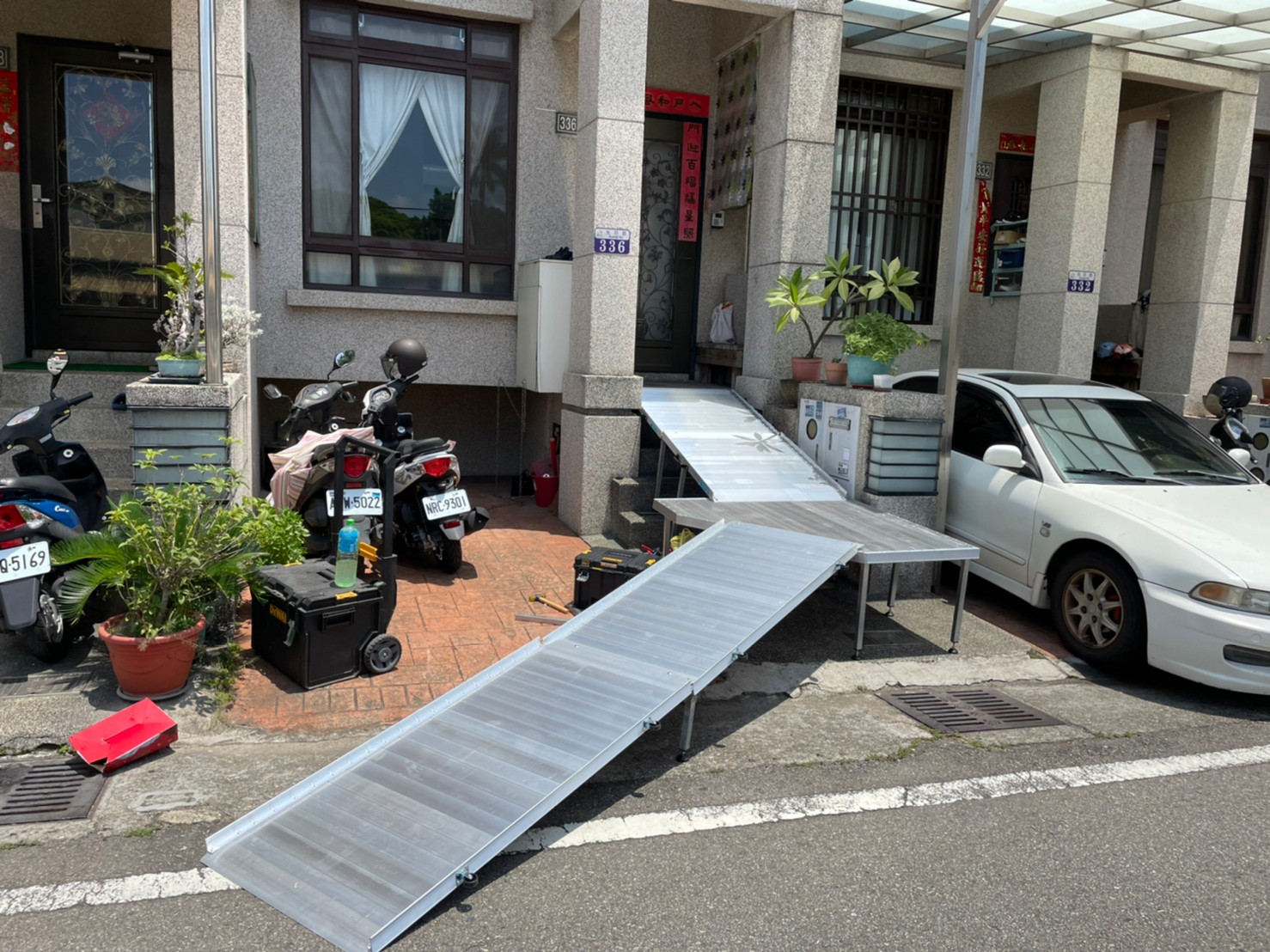 Diagonally placed Modular Ramps with Turning Aluminum Alloy Platform