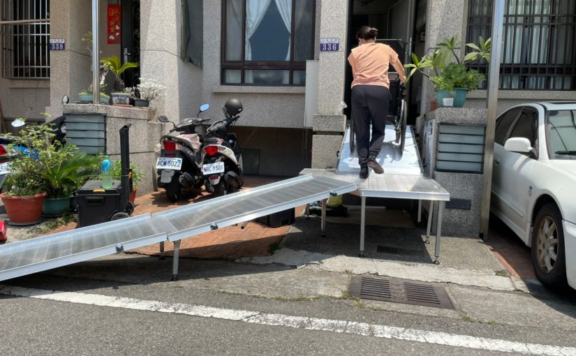 Diagonally placed Modular Ramps with Turning Aluminum Alloy Platform