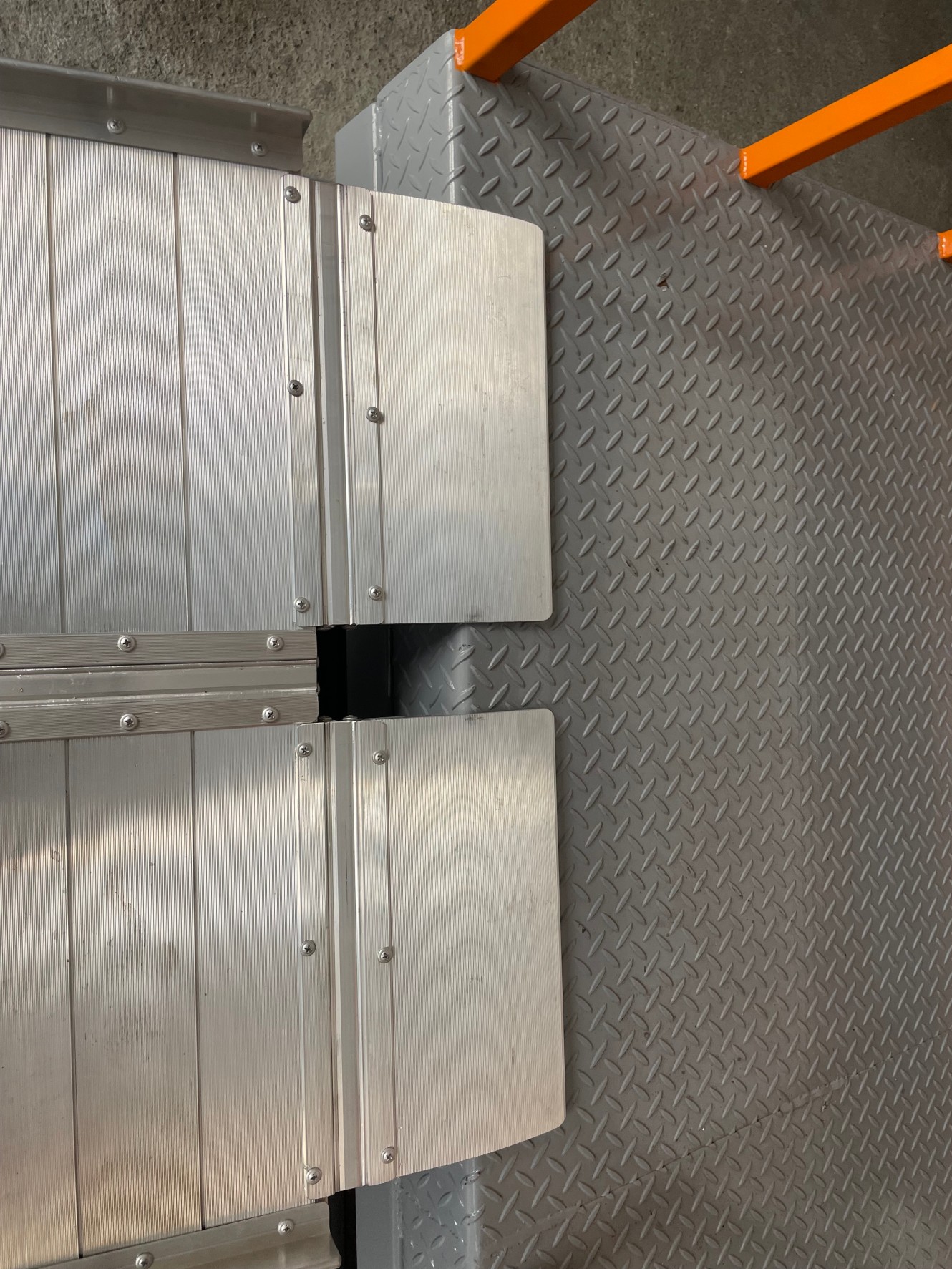 Lifting tongue panel 1