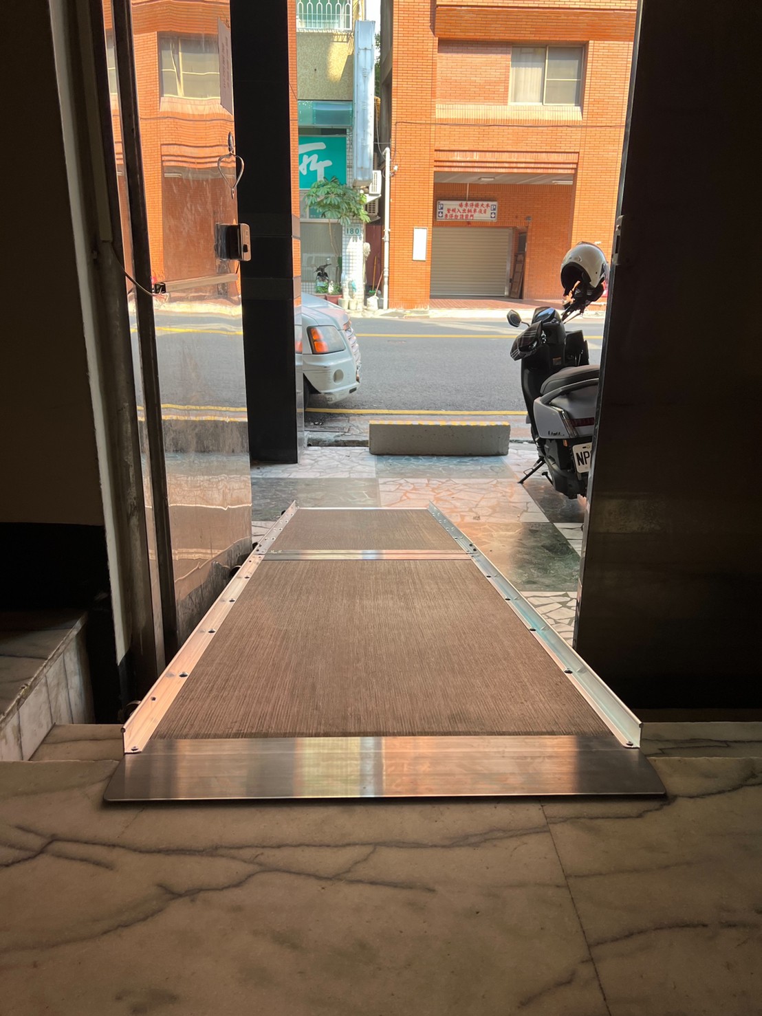 Half-fold Fiber-glass Ramps even seniors can easily erect and fold them.