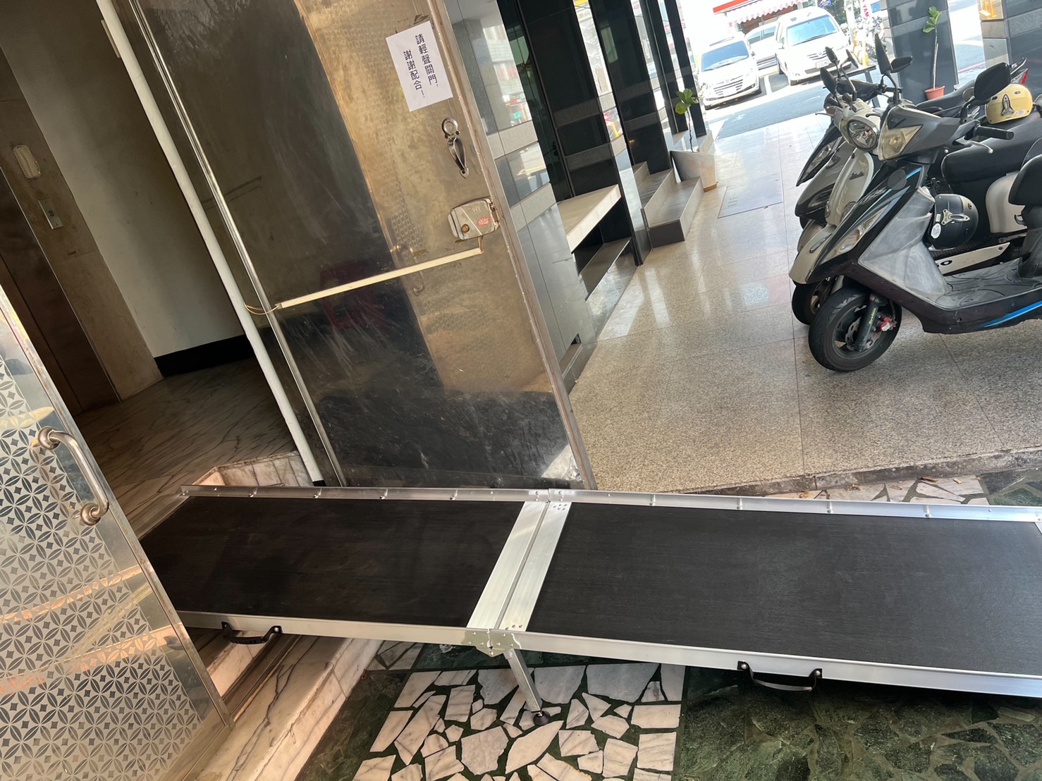 Half-fold Fiber-glass Ramps, Made in Taiwan