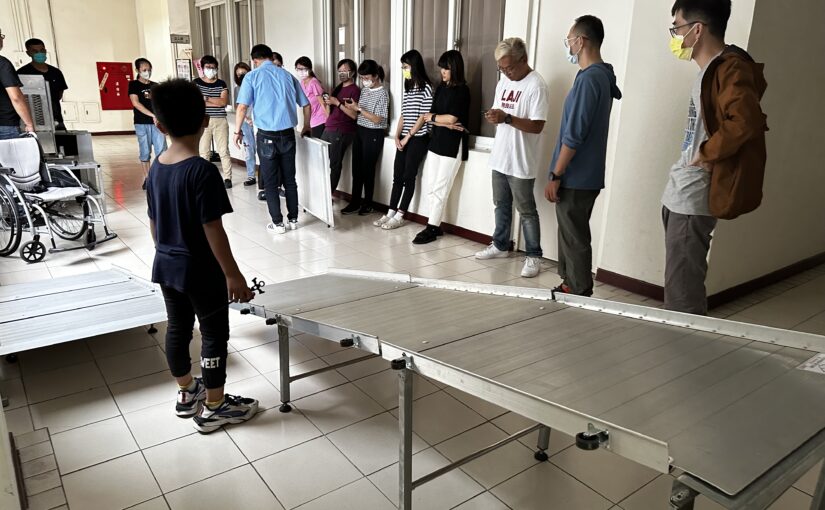 Kaohsiung City North District Devices Resource Center opens classes on barrier-free ramps